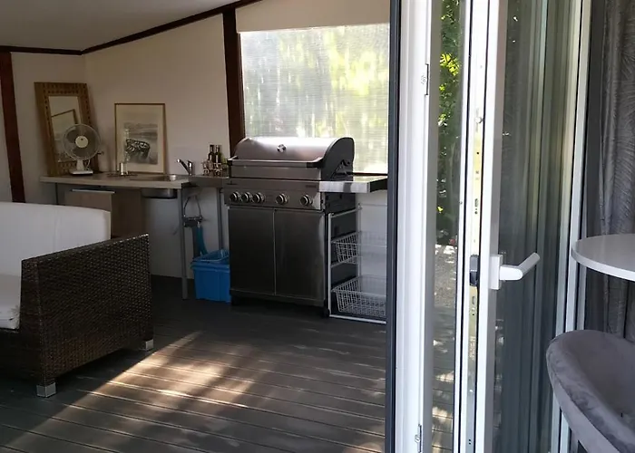 Apartma Panorama דירה קופר