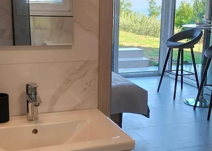 Apartma Panorama דירה